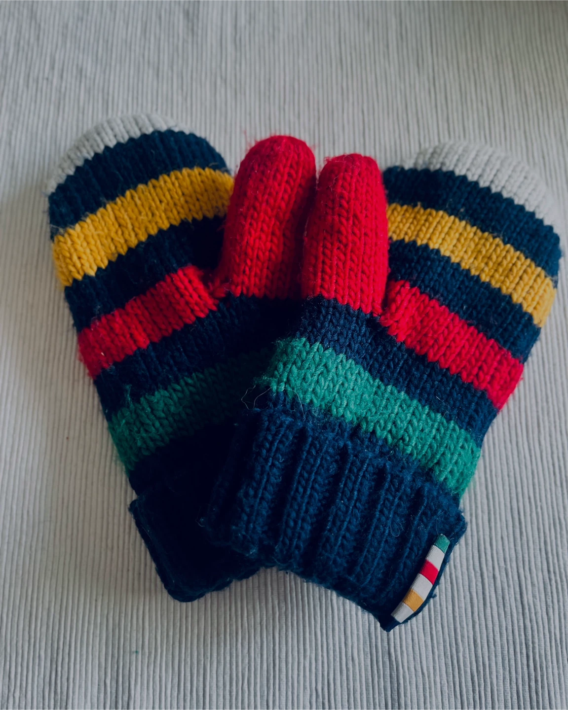 HBC Collection Mittens - Striped - photo 3