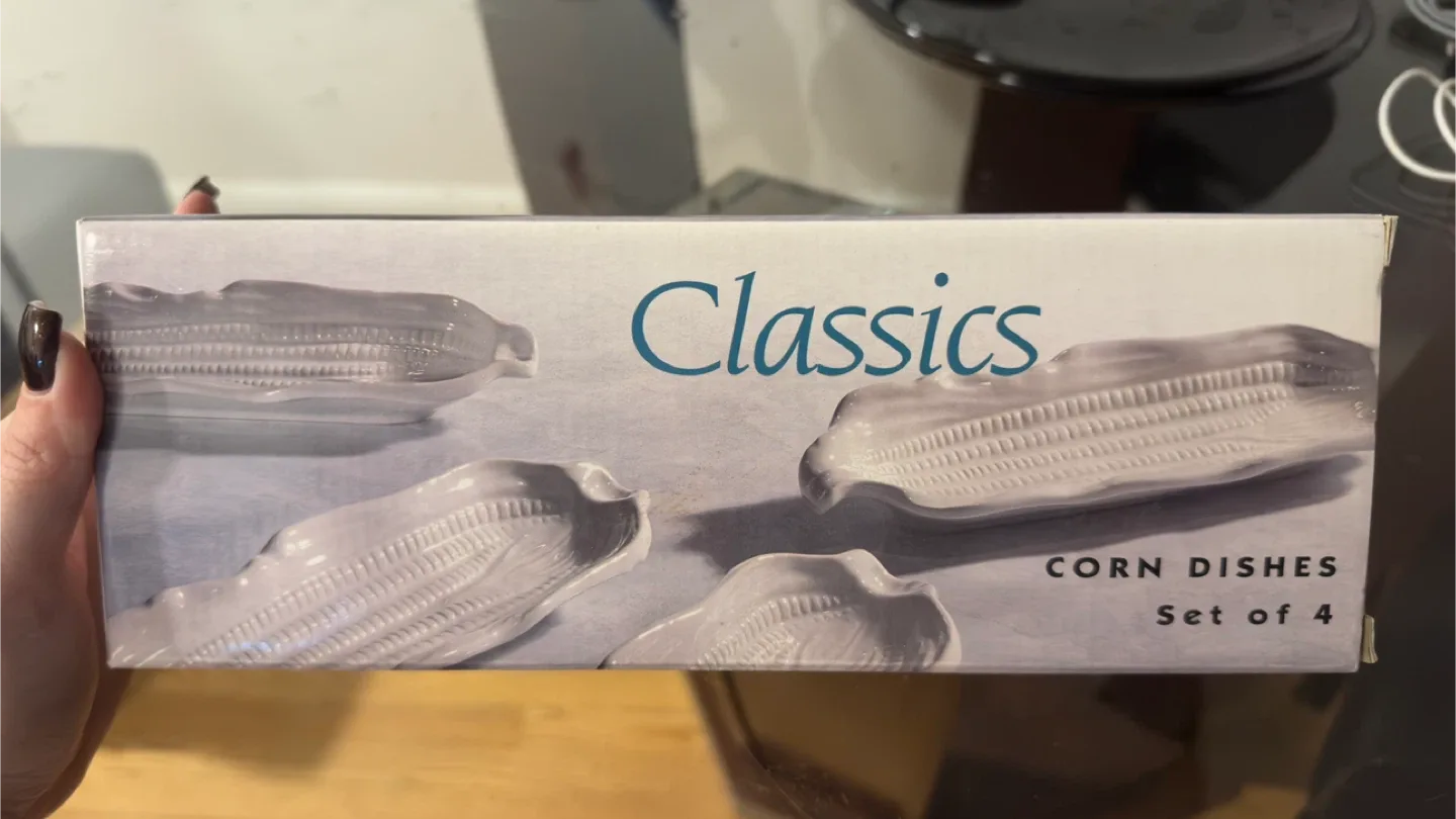 Signature Housewares Classics Corn Dishes - Set of 4 thumbnail