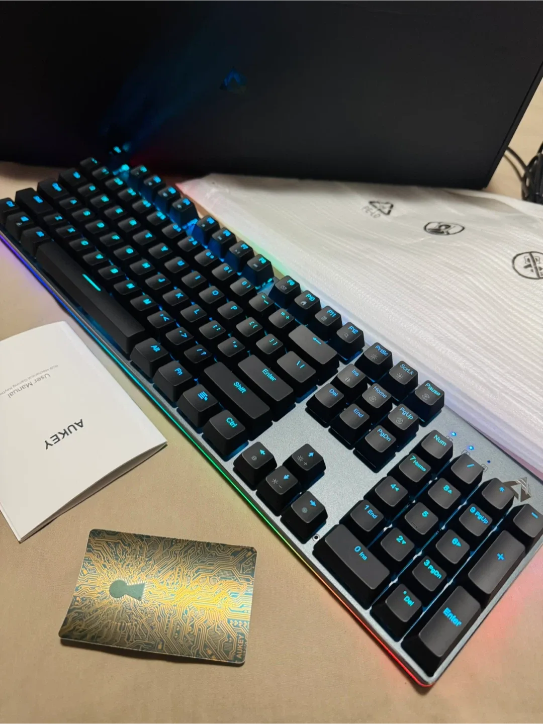 Brand New RGB Mechanical Keyboard *NEW* Excellent Quality image indicator(3)