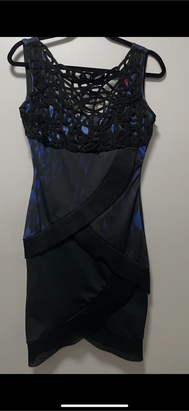 PARTY 21 Exclusive Dress - Size M - photo 2