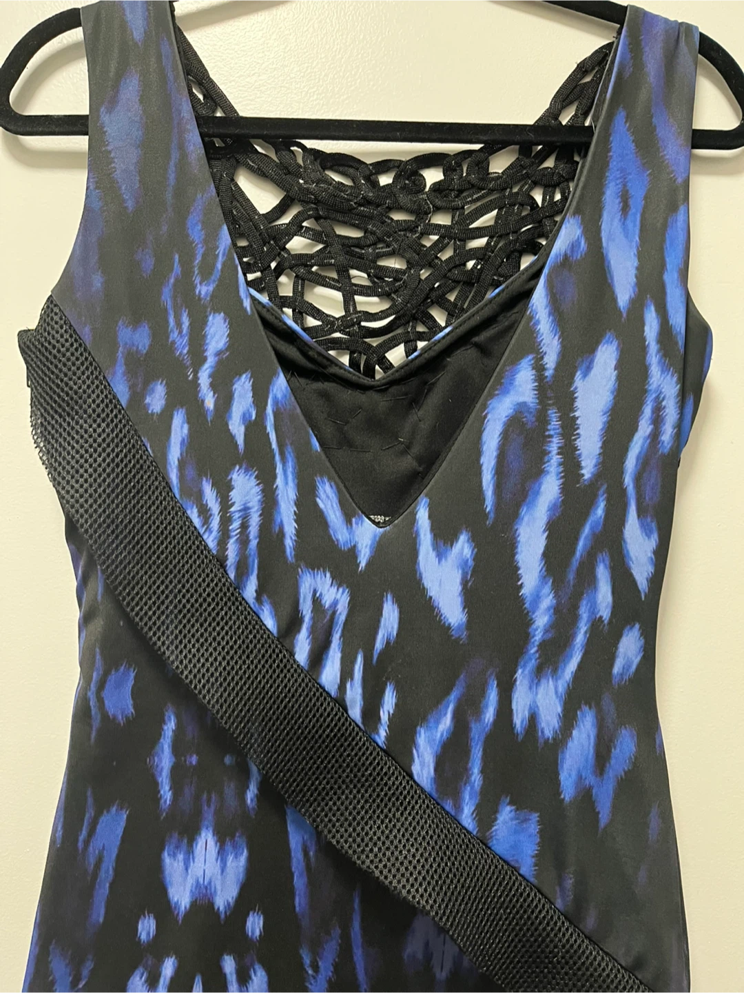 PARTY 21 Exclusive Dress - Size M - photo 4