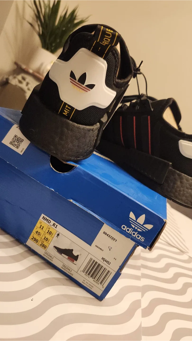 Adidas NMD_R1 Black Sneakers - Size 10.5 image indicator(2)