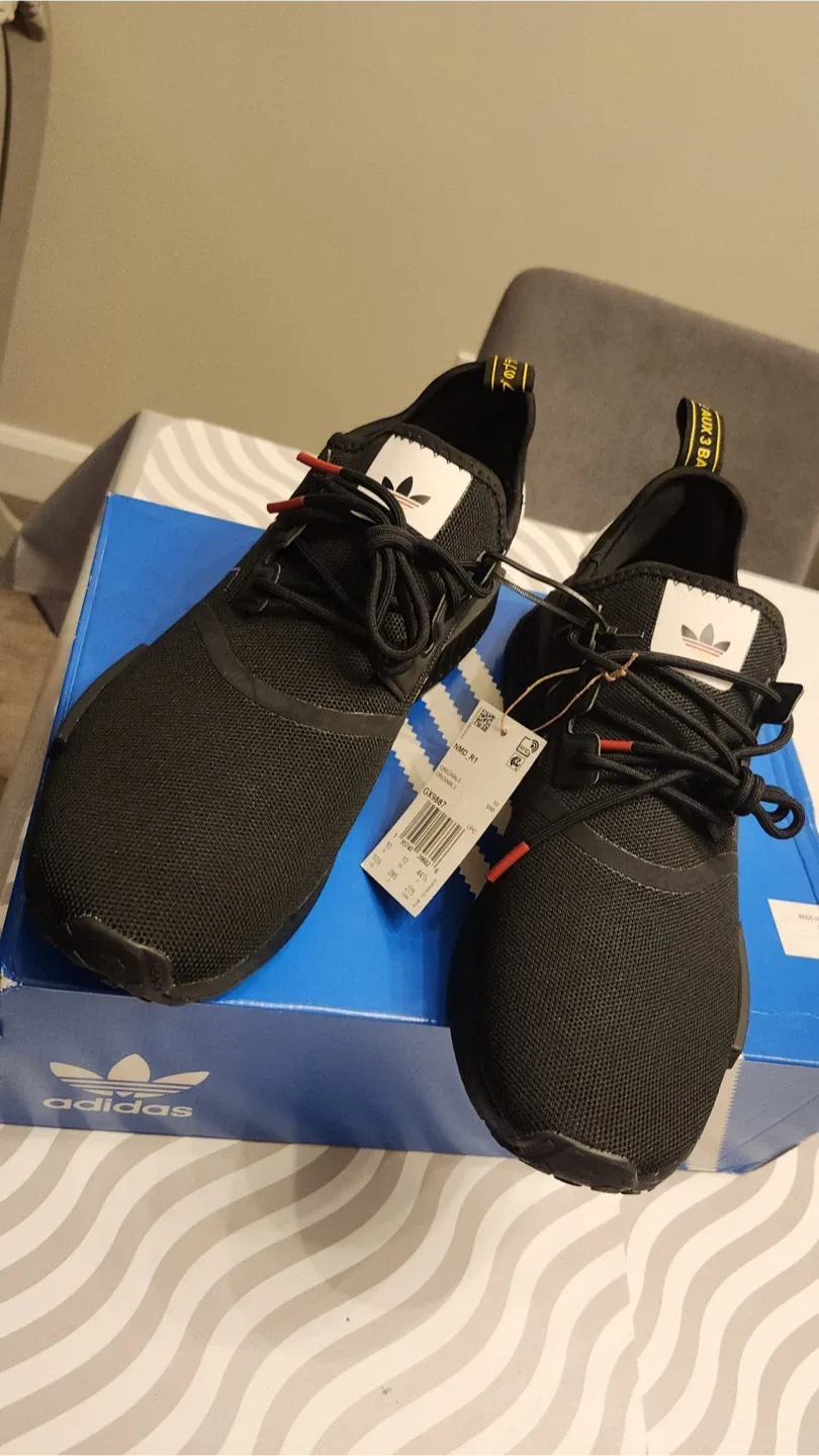 Adidas NMD_R1 Black Sneakers - Size 10.5 image indicator(3)