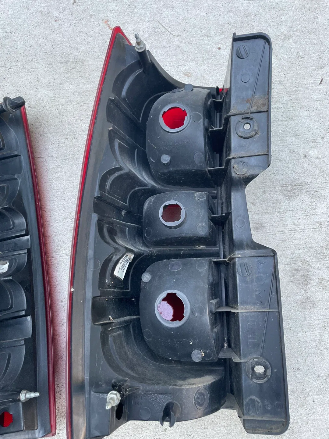 Luces traseras para Chevy Tahoe Suburban Cadilac image indicator(3)