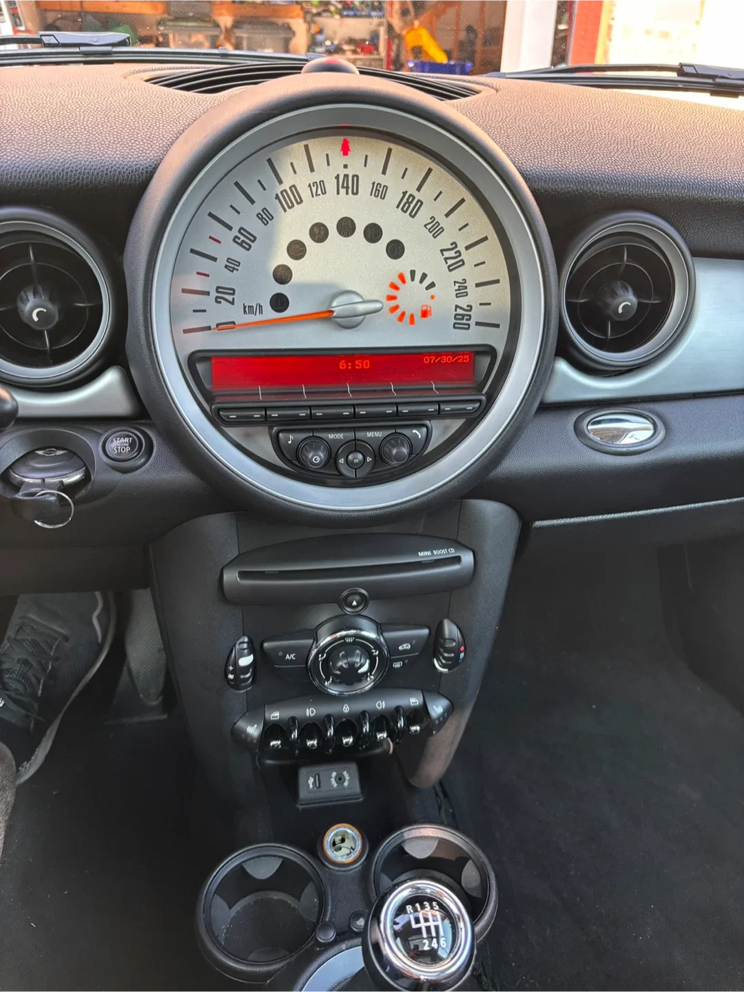 Mini Cooper Hatchback - Cream Exterior image indicator(5)