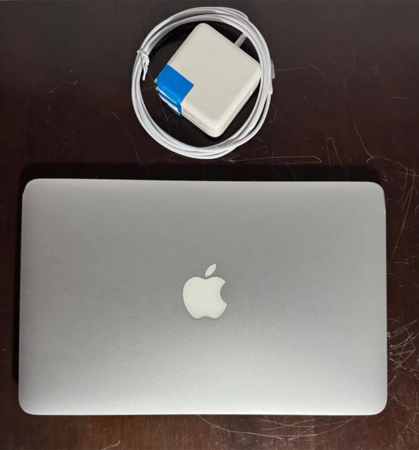 MacBook Air 11-inch Early 2015 image indicator(2)