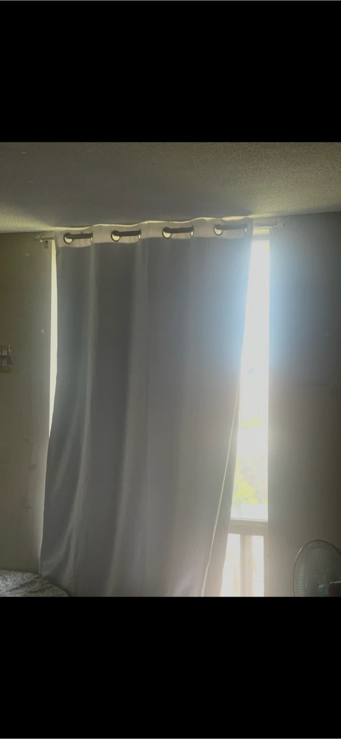 White Curtain Panel with rod - photo 2