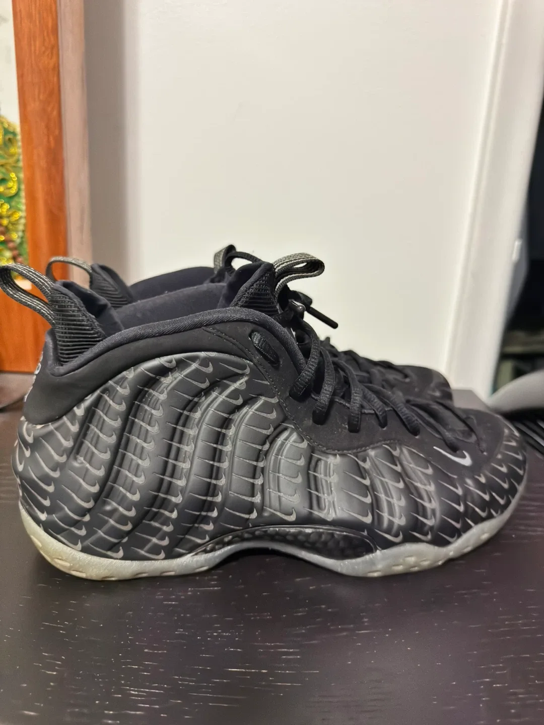 2019 Nike Air Foamposite One ‘Swoosh’ (9.5us mens) image indicator(4)