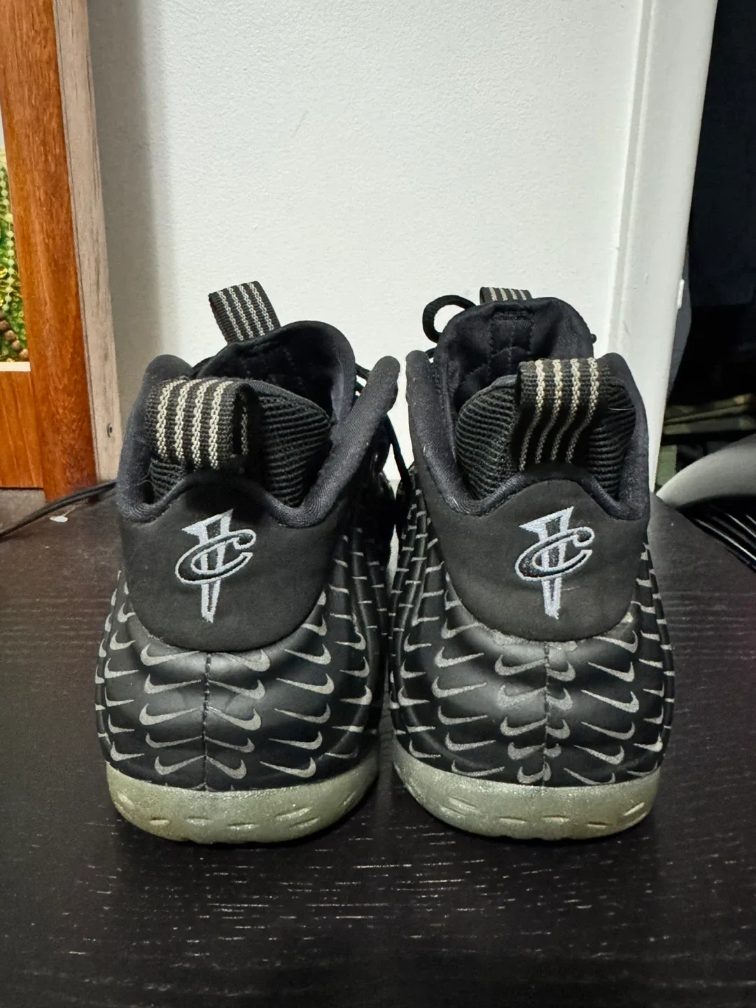 2019 Nike Air Foamposite One ‘Swoosh’ (9.5us mens) image indicator(3)