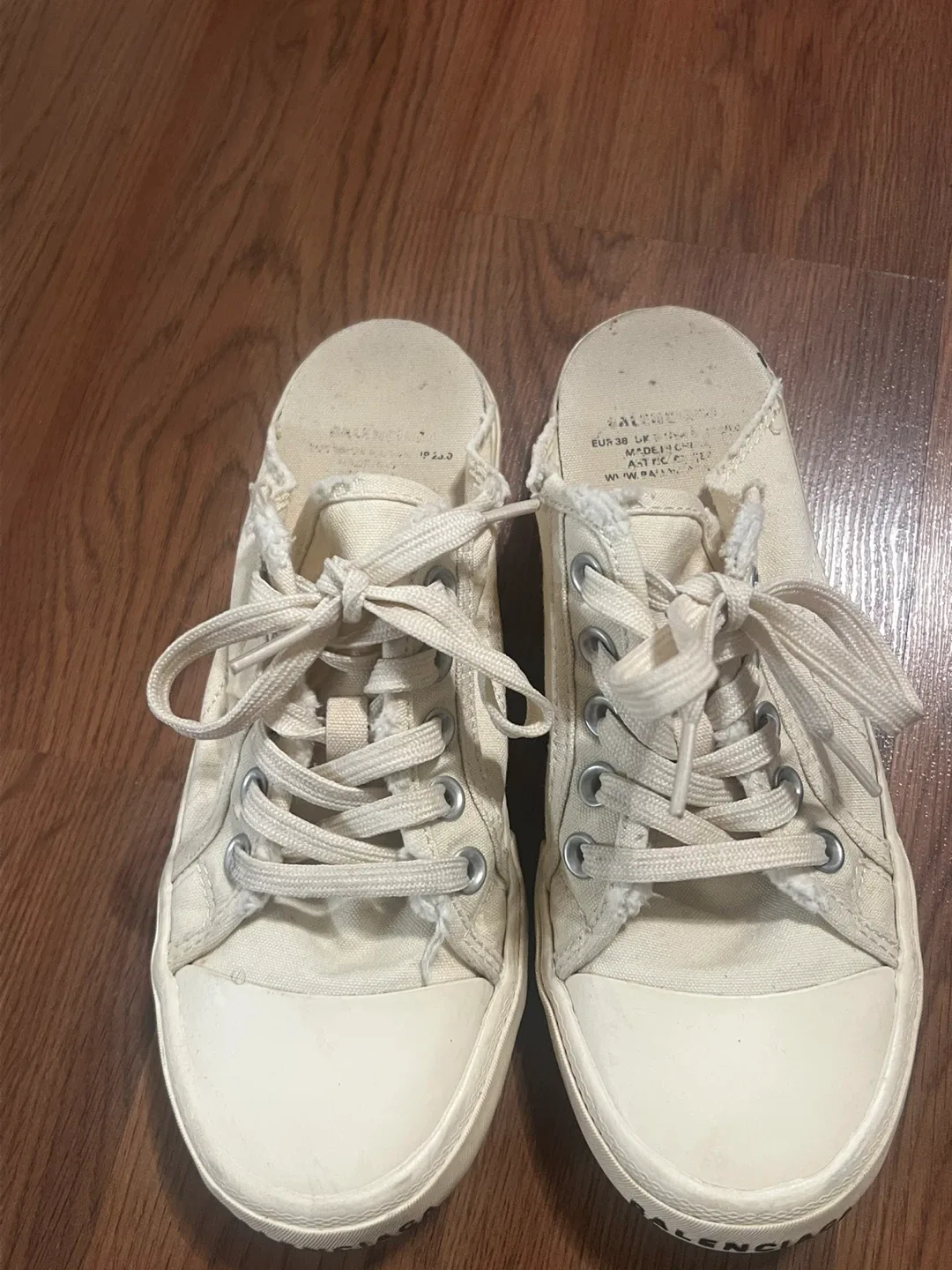 Authentic. Balenciaga Sneakers image indicator(2)