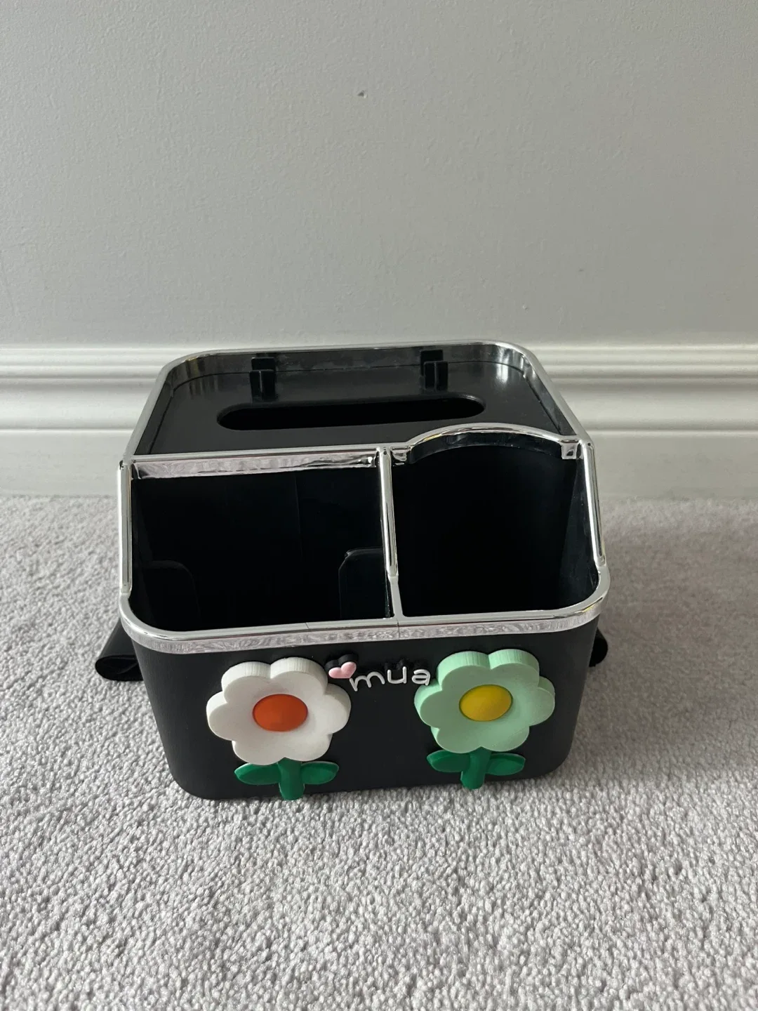 Car Tissue Box Holder with Organizer thumbnail
