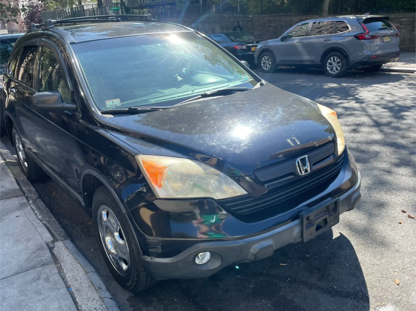 Honda CR-V - Black SUV mileage 125,547 image indicator(7)