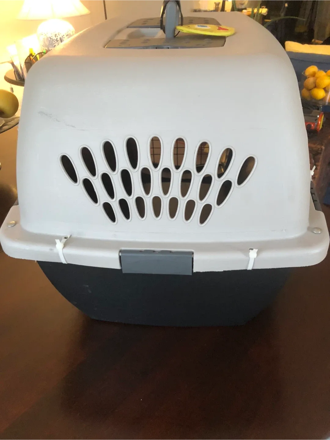 Pet Carrier - Grey and Black image indicator(2)