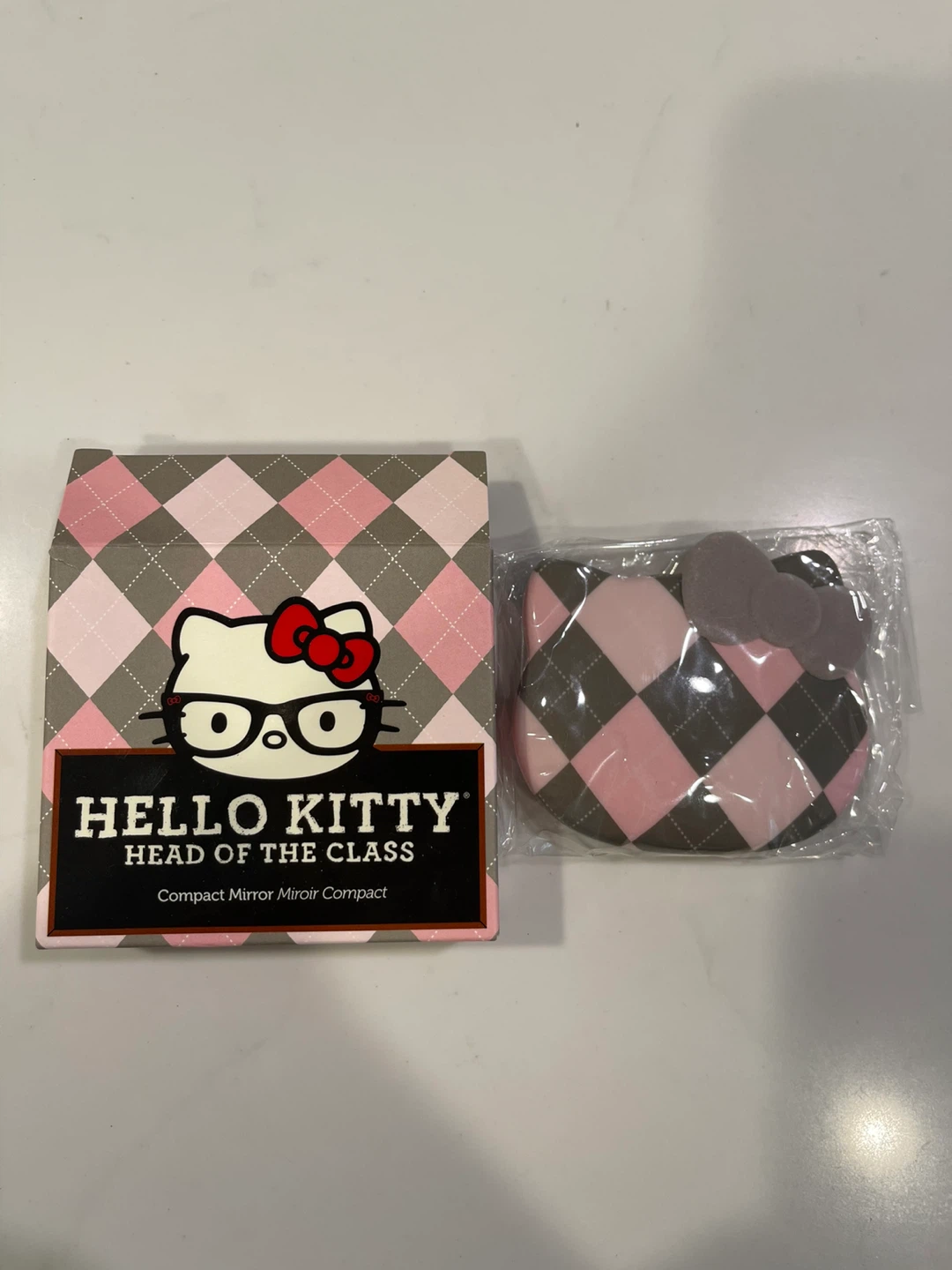 Hello Kitty collectable Compact Mirror - New in Box