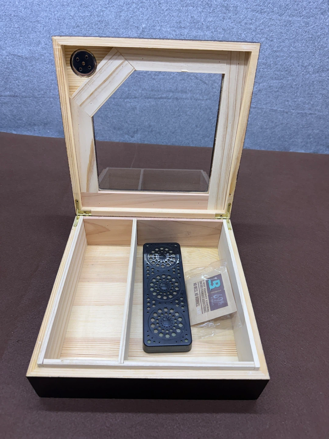 Wooden Cigar Humidor Box - photo 5