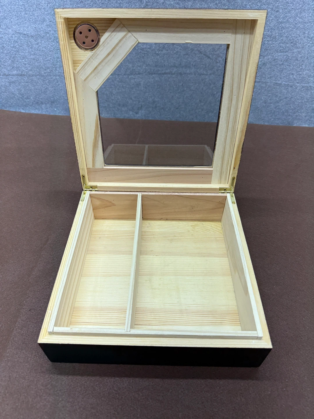 Wooden Cigar Humidor Box - photo 4
