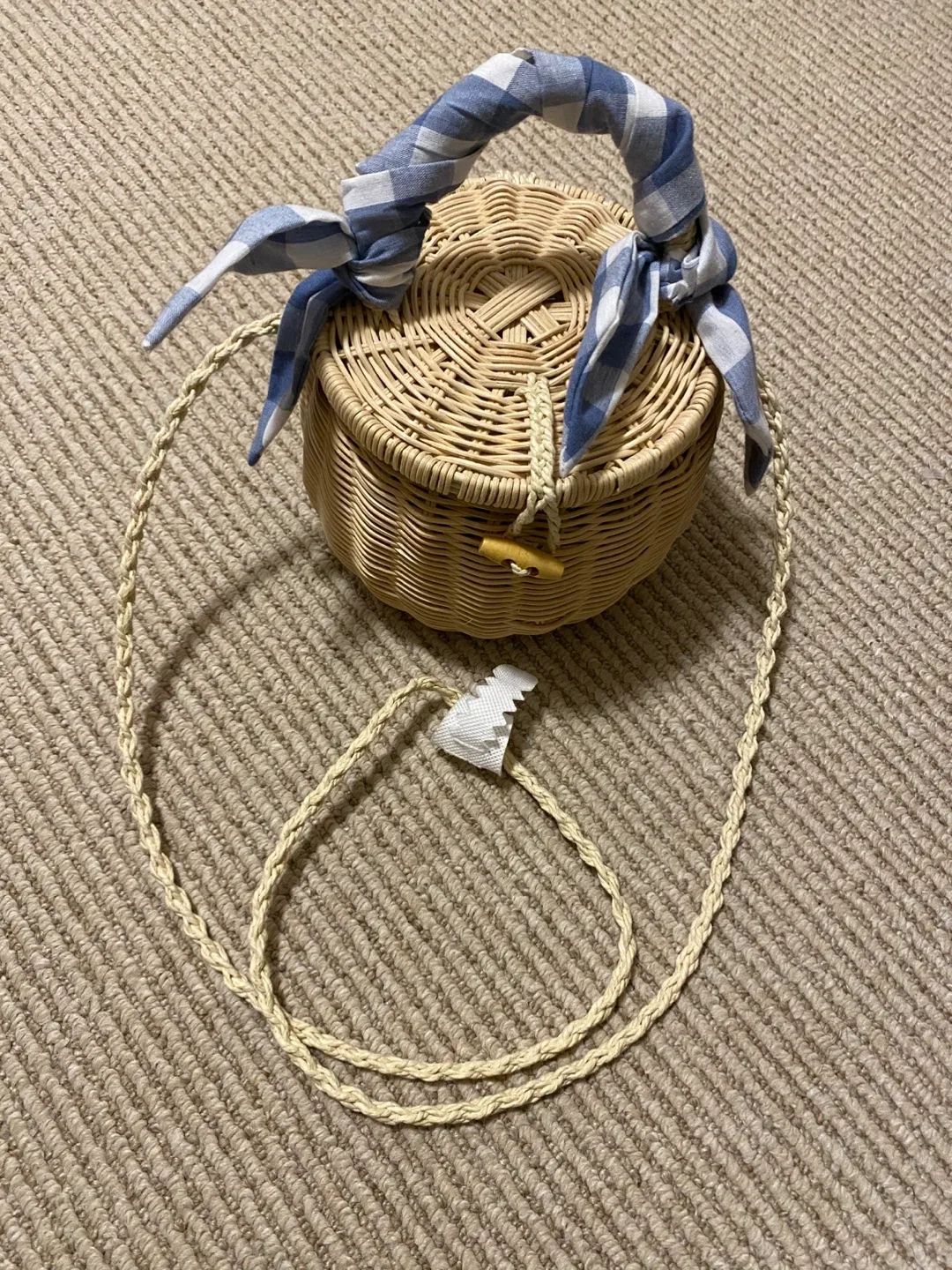 Zara Wicker Round Crossbody Bag image indicator(2)