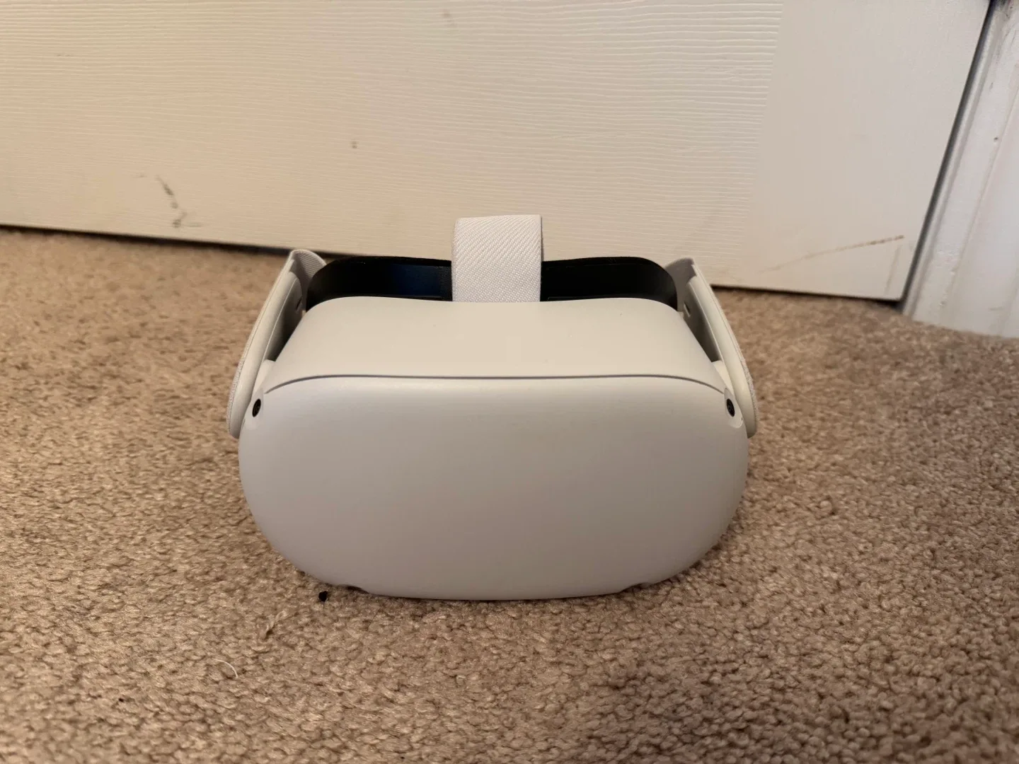 Oculus/Meta Quest 2 VR Headset 256GB image indicator(9)