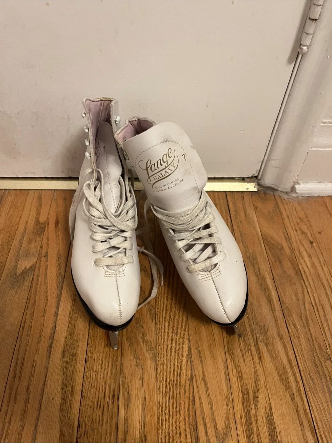 Lange Galaxy Ice Skates - Size 7 thumbnail