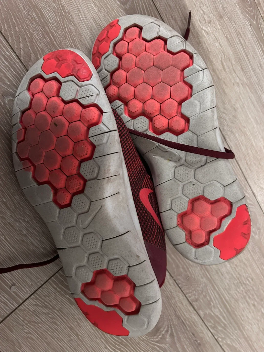 Nike Flex RN 2018 Maroon Shoes - Women's Size 9 image indicator(4)