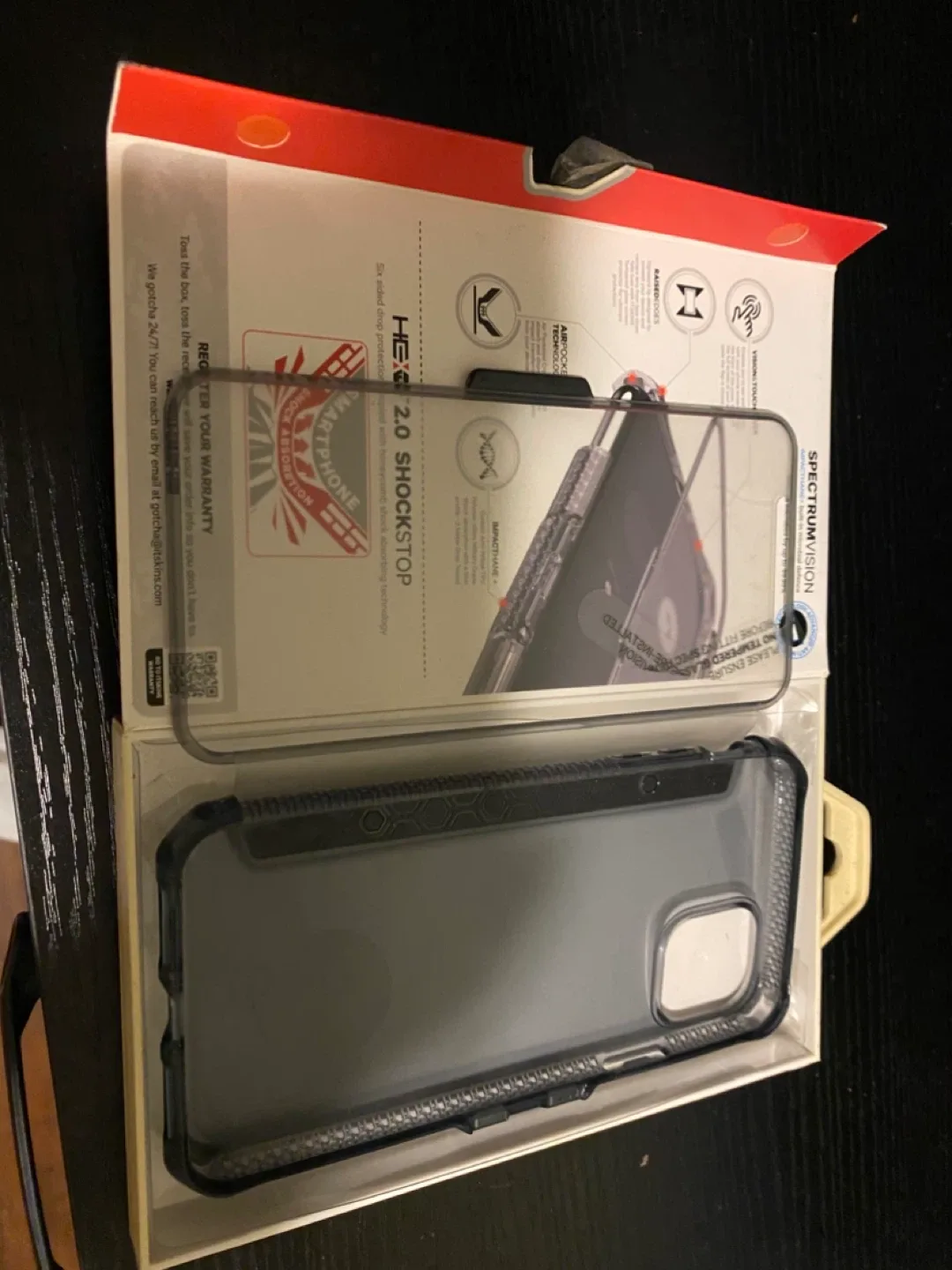 ITSKINS Spectrum Vision Folio iPhone 11 Pro Max Case image indicator(2)