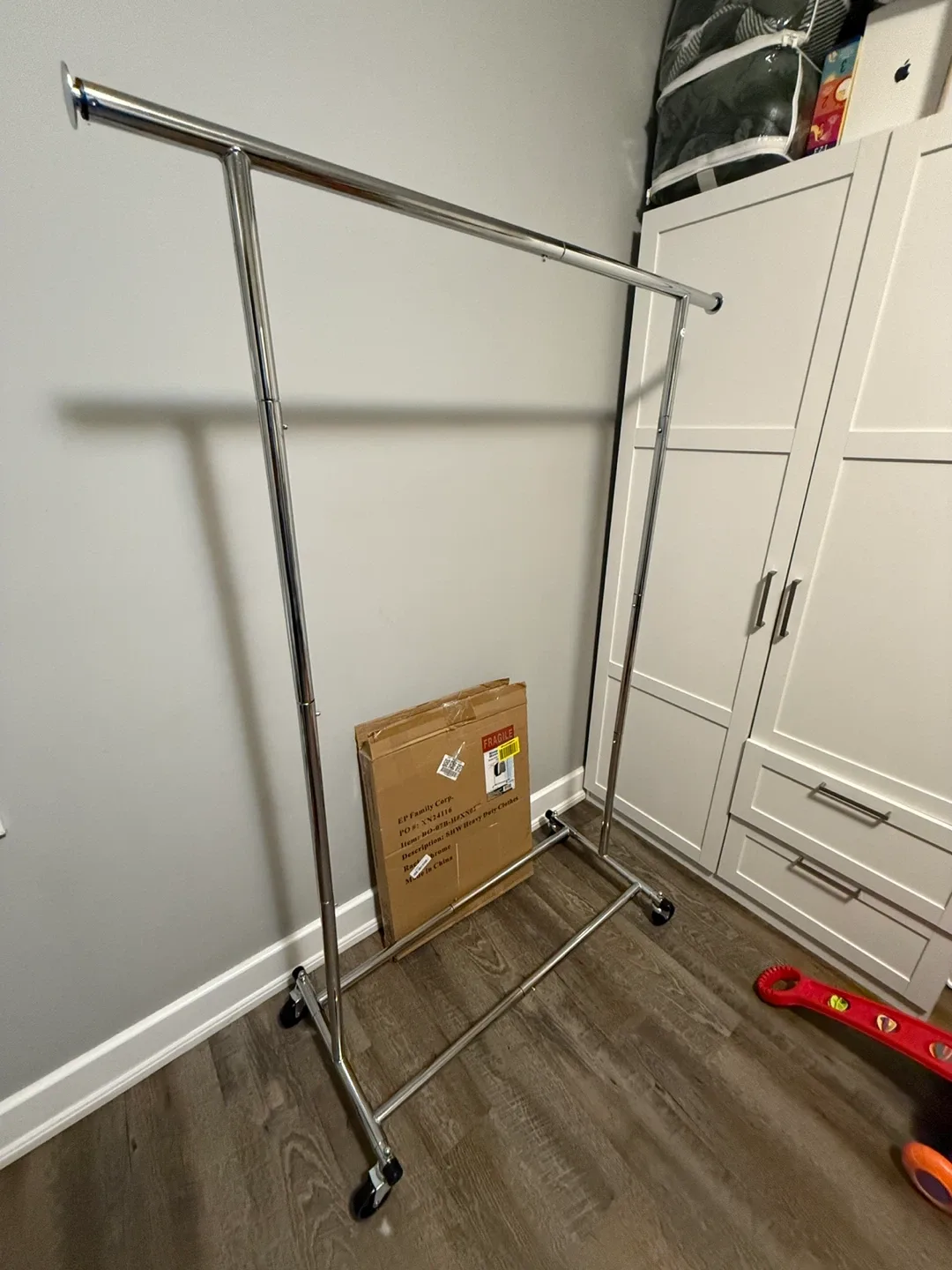 Rolling Garment Rack - Adjustable & Extendable image indicator(10)