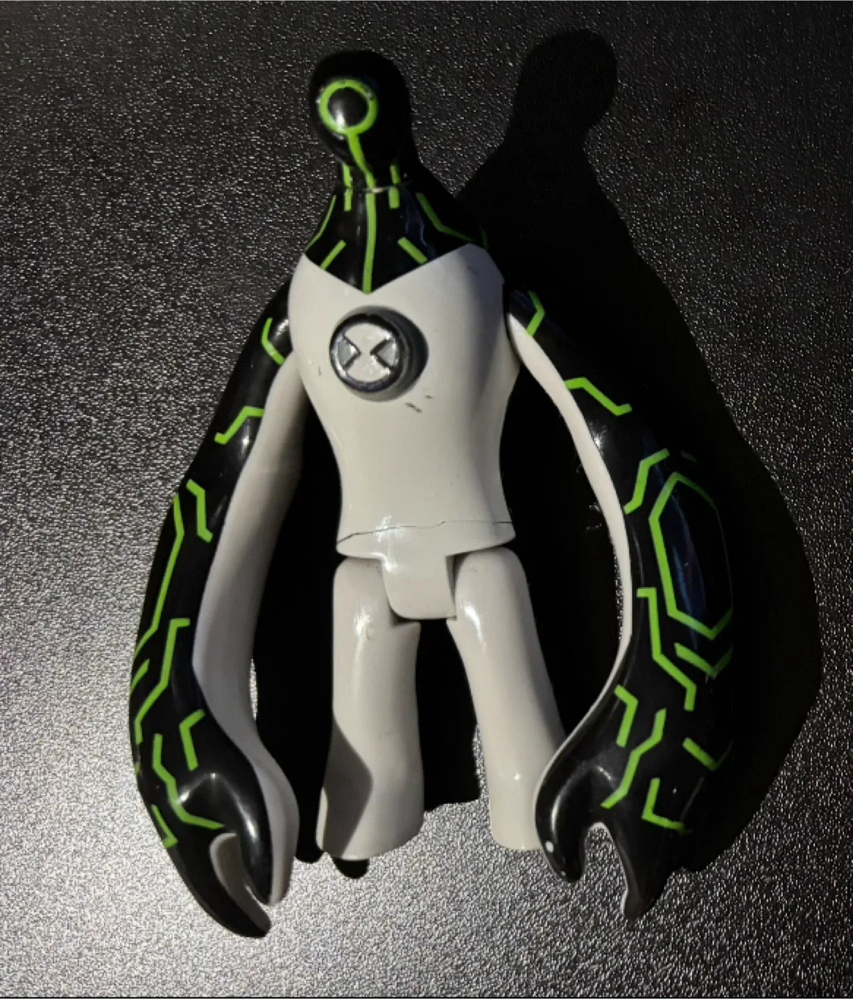 Old action figures - Ben 10 and Indiana Jones image indicator(2)