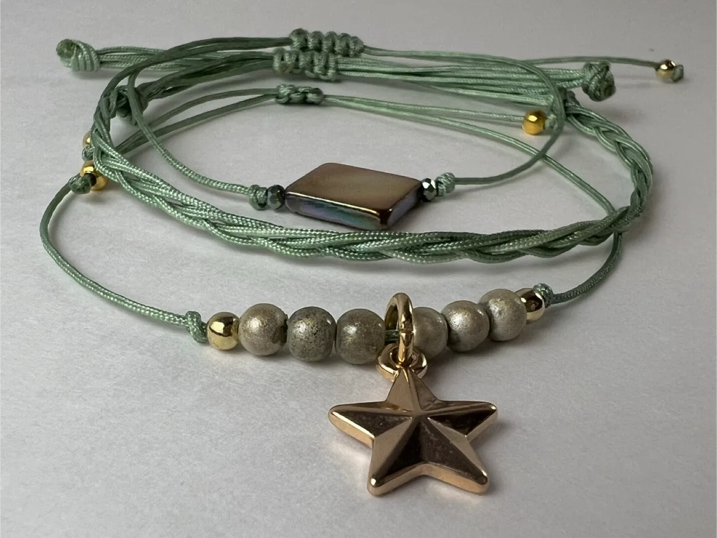 Handmade Green Bracelet Set image indicator(3)