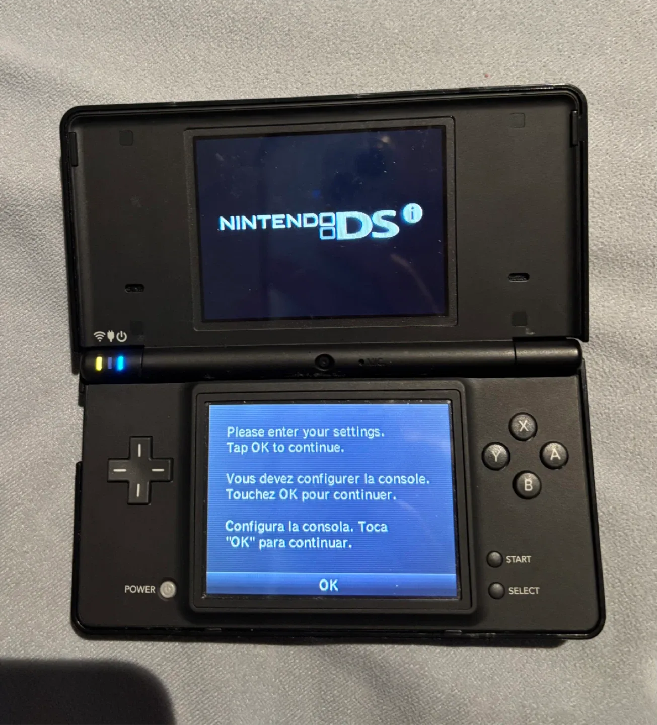 Gameboy Advance SP & Nintendo DSi Bundle image indicator(7)