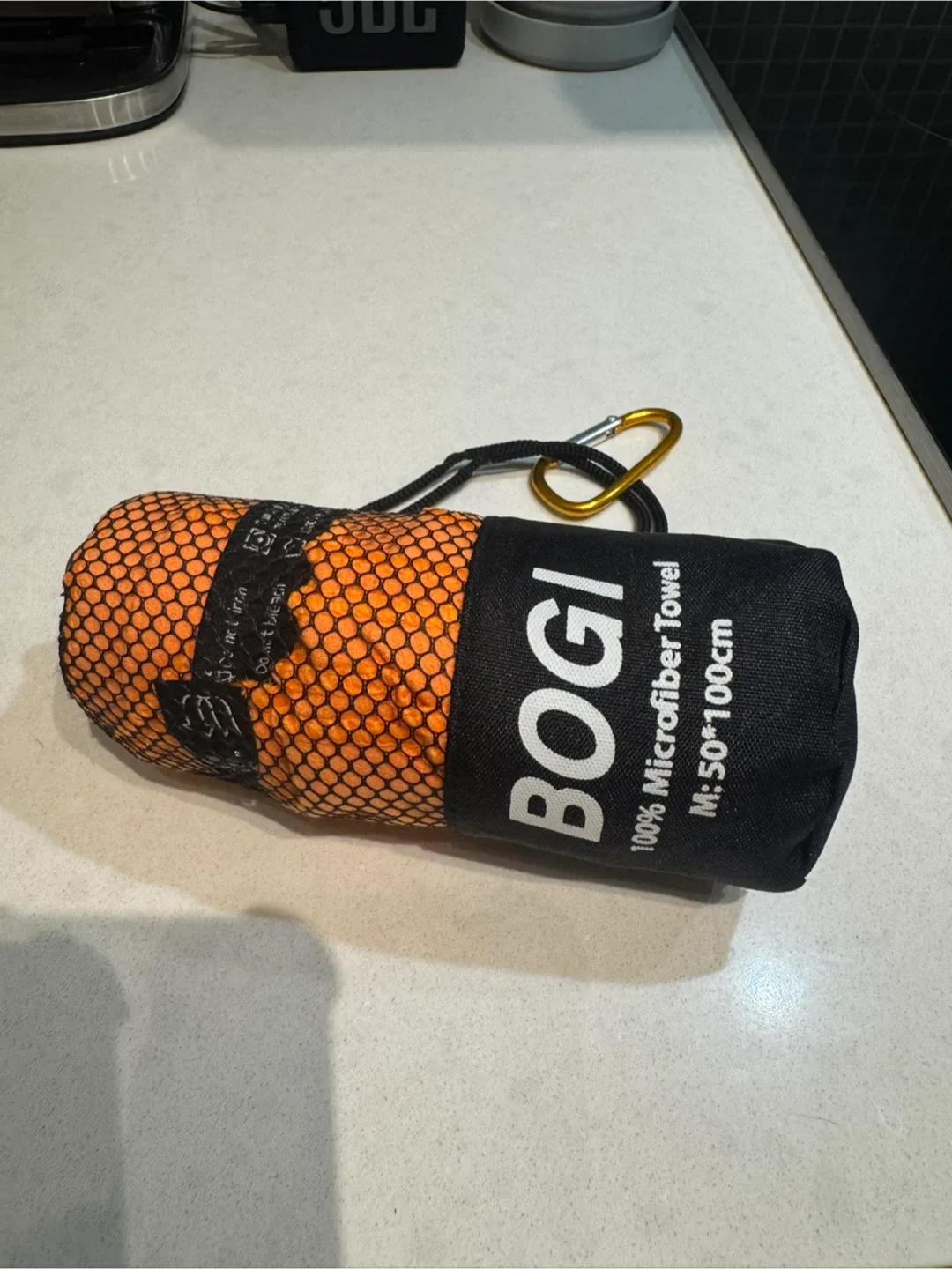 Small Microfiber Travel Towel image indicator(2)