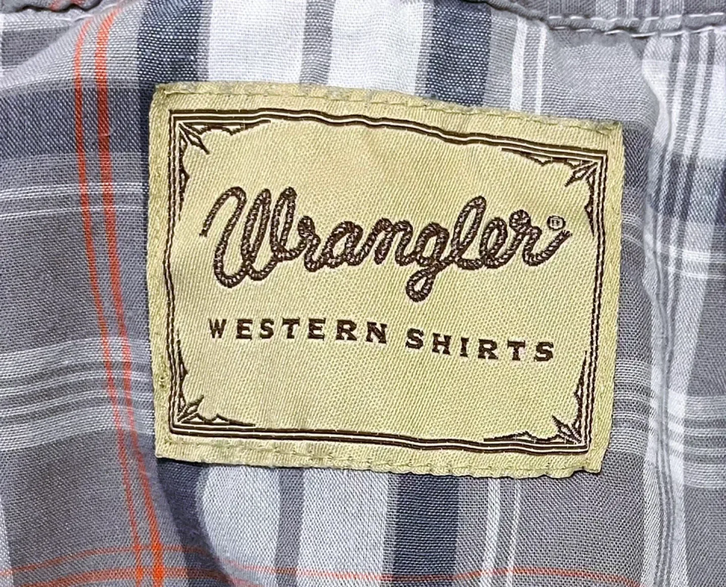 Wrangler Western Shirt & ASOS T-shirt Size S/M image indicator(2)