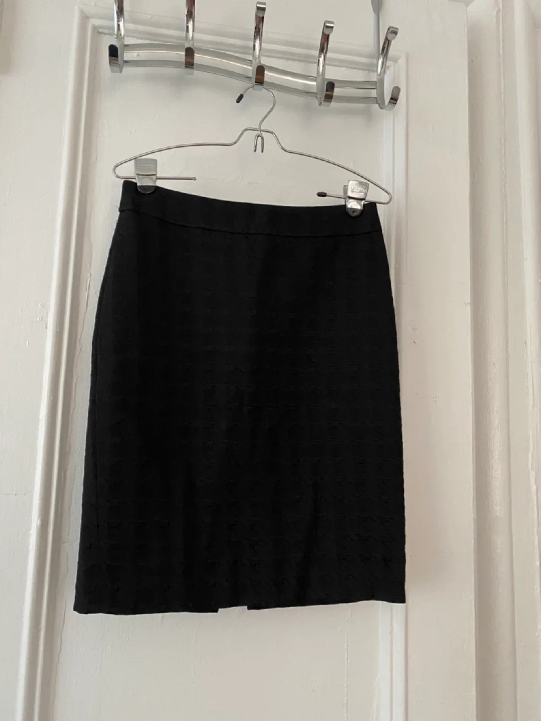 Armani Collezioni Women’s two piece skirt suit image indicator(4)