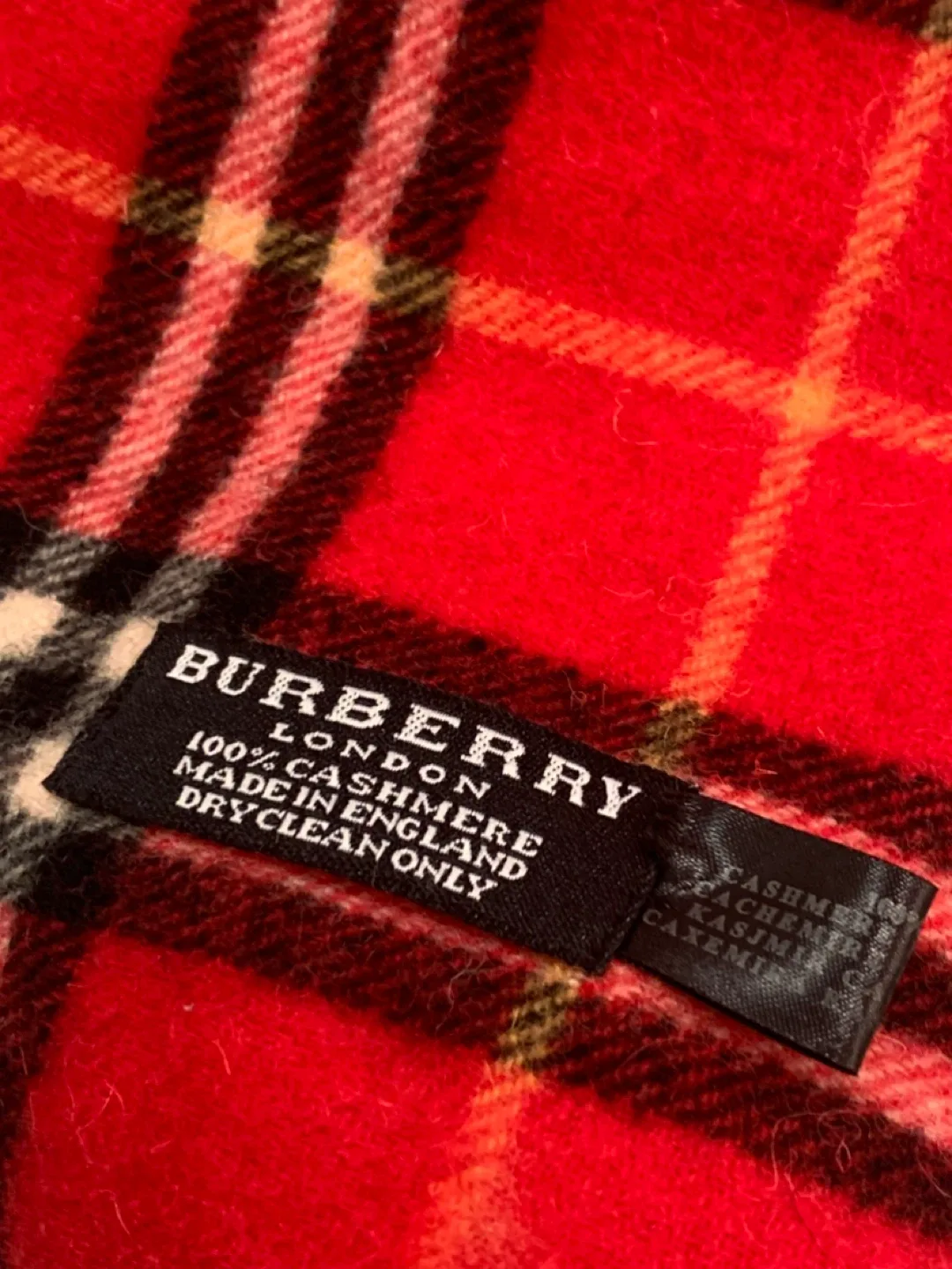 🔥 100% Authentic Burberry Novacheck  Cashmere Happy Scarf 🔥 image indicator(2)