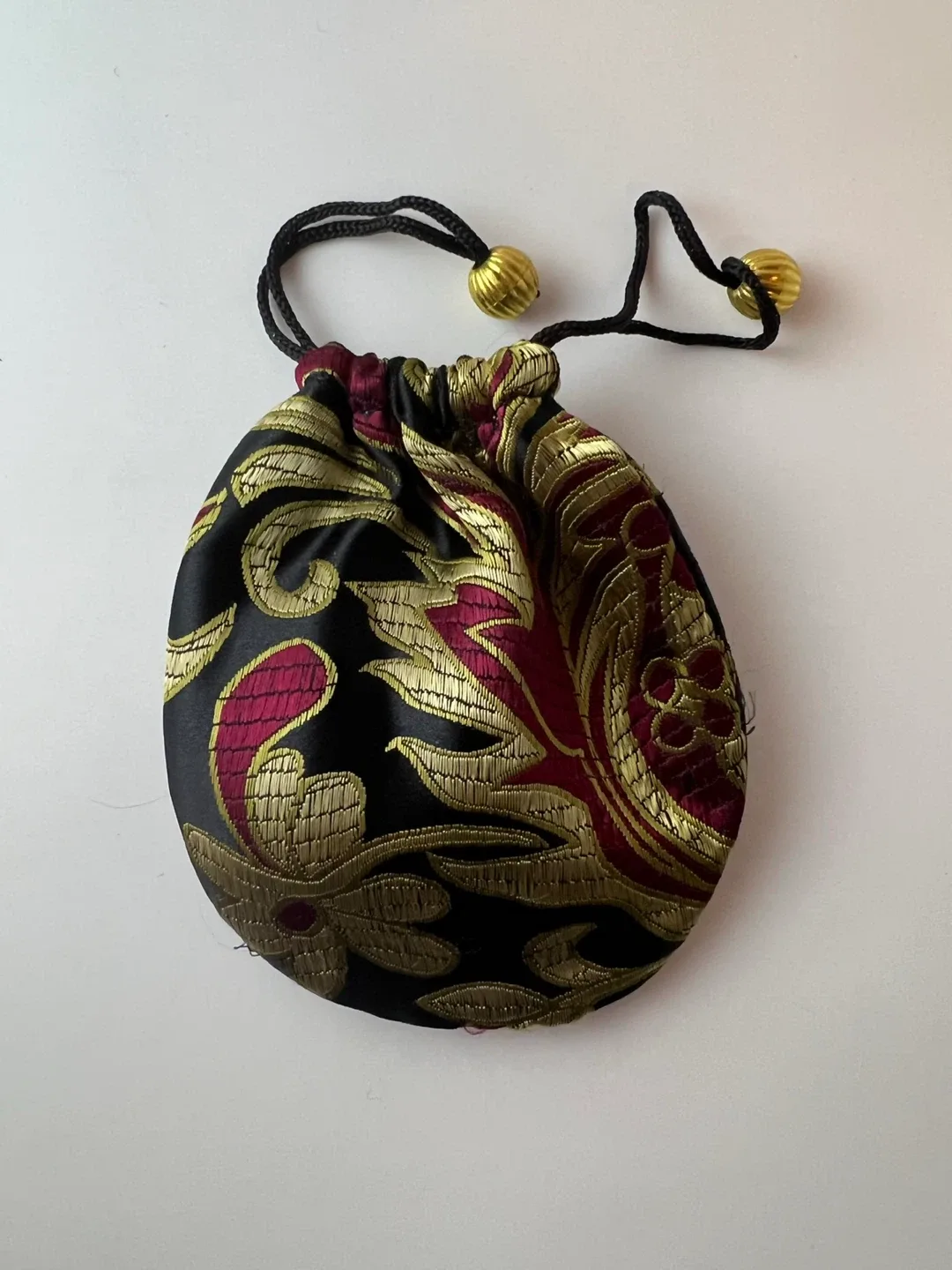 Assorted Silk Drawstring Pouches image indicator(4)