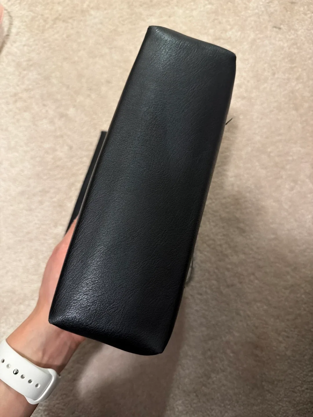 Black Chain Strap Shoulder Bag image indicator(4)