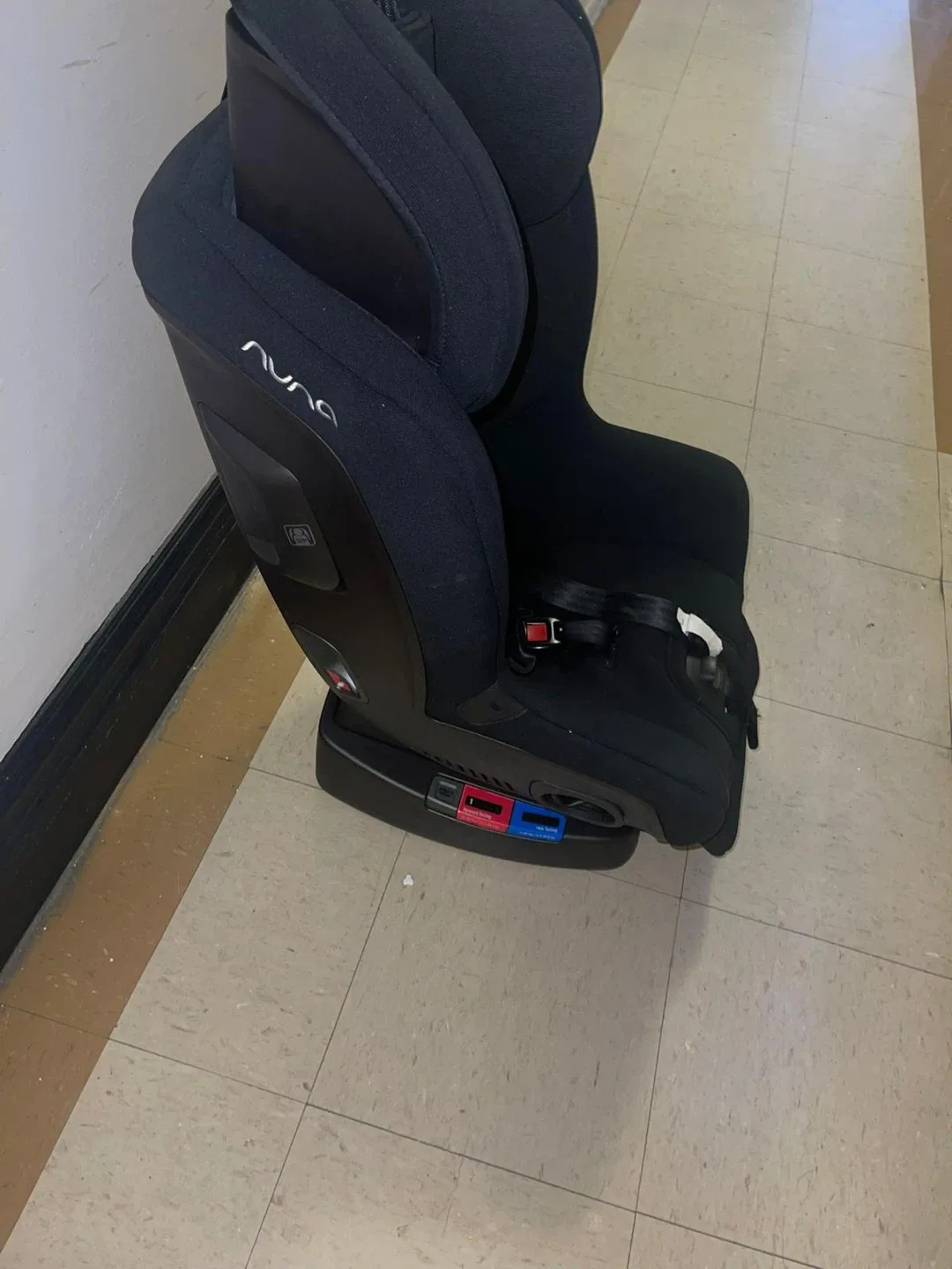 Nuna RAVA Convertible Car Seat image indicator(6)