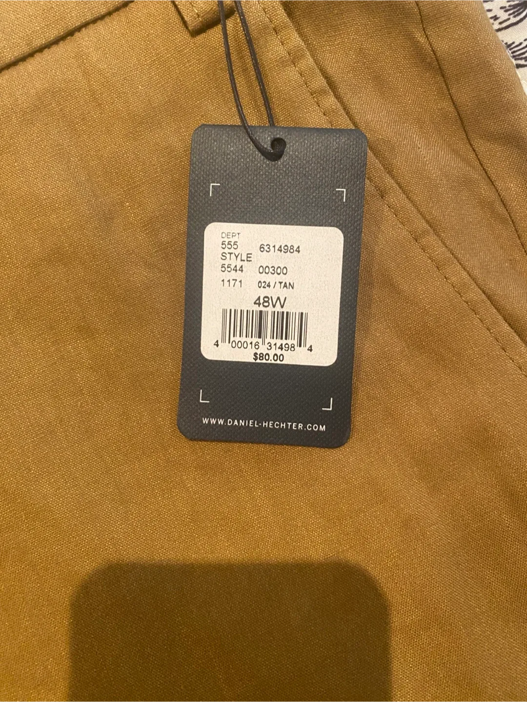 Daniel Hechter Tan Shorts - Size 48W - New with Tags image indicator(2)