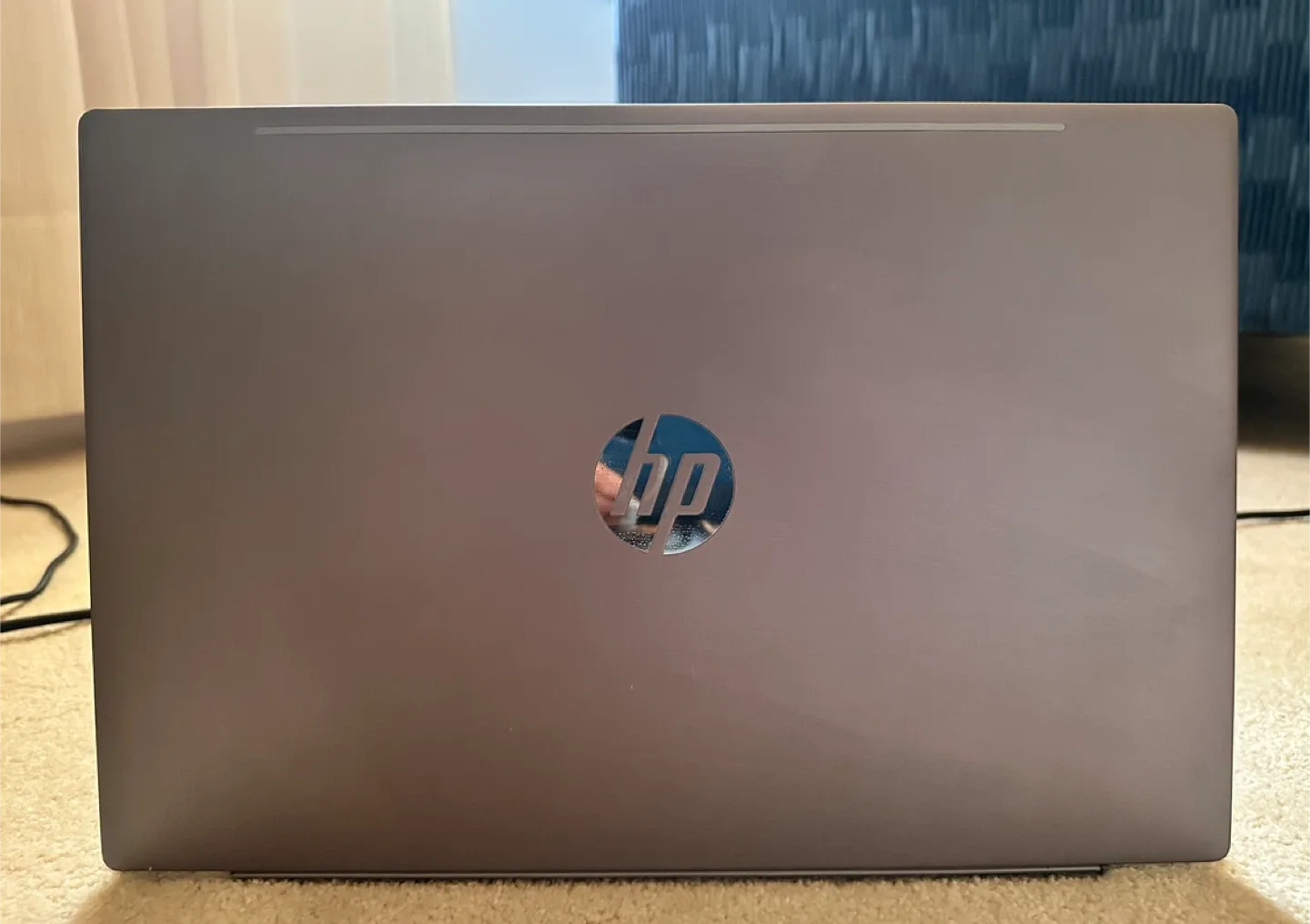 Silver HP Pavilion Laptop 2020 Model image indicator(2)