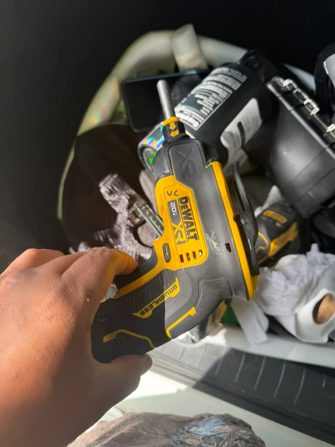 DeWalt DCF630 20V MAX Cordless Screwdriver image indicator(2)