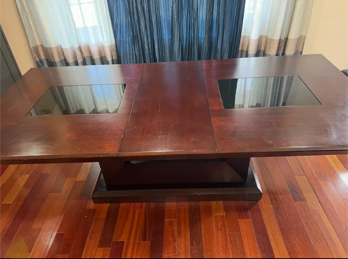 Extendable Dining Table image indicator(3)