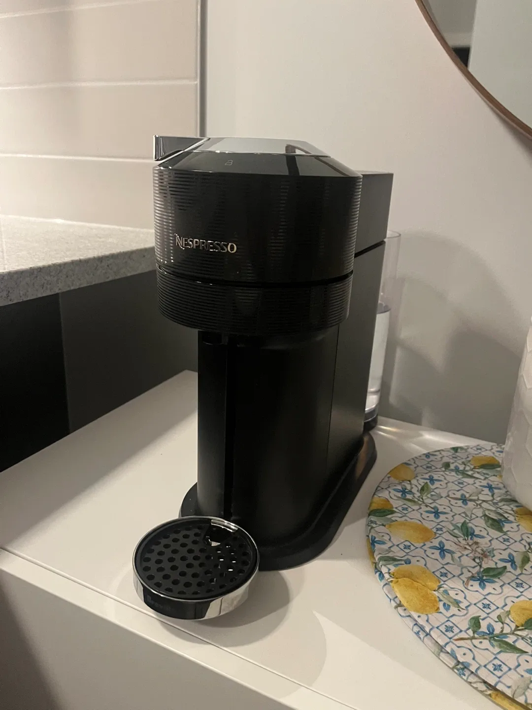 Nespresso Vertuo Next Coffee Machine - Black image indicator(3)