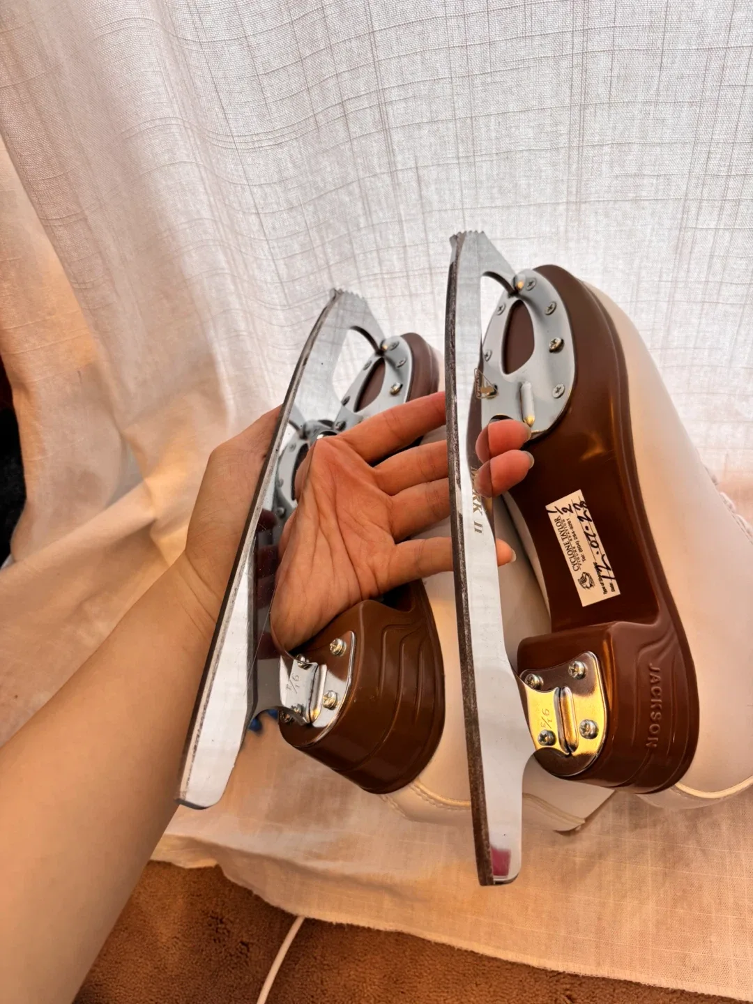 Jackson Ultima Mystique Women’s/Girls Figure Ice Skates – Size 5 image indicator(8)