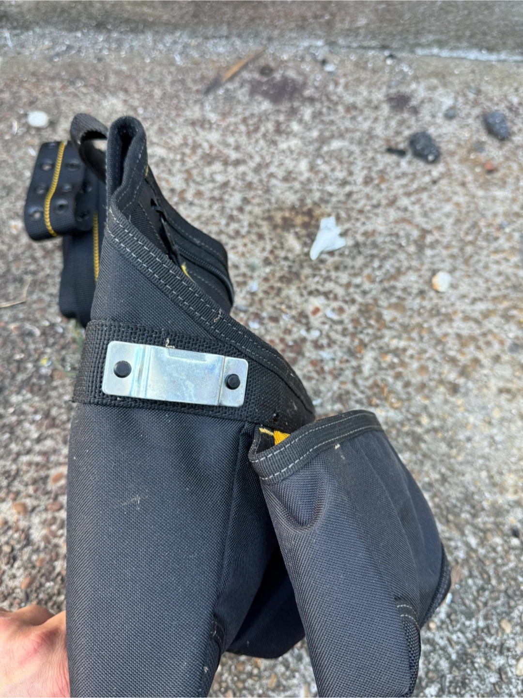 DEWALT 6-Pocket Nylon Framer's Nail & Tool Bag with Belt - photo 5