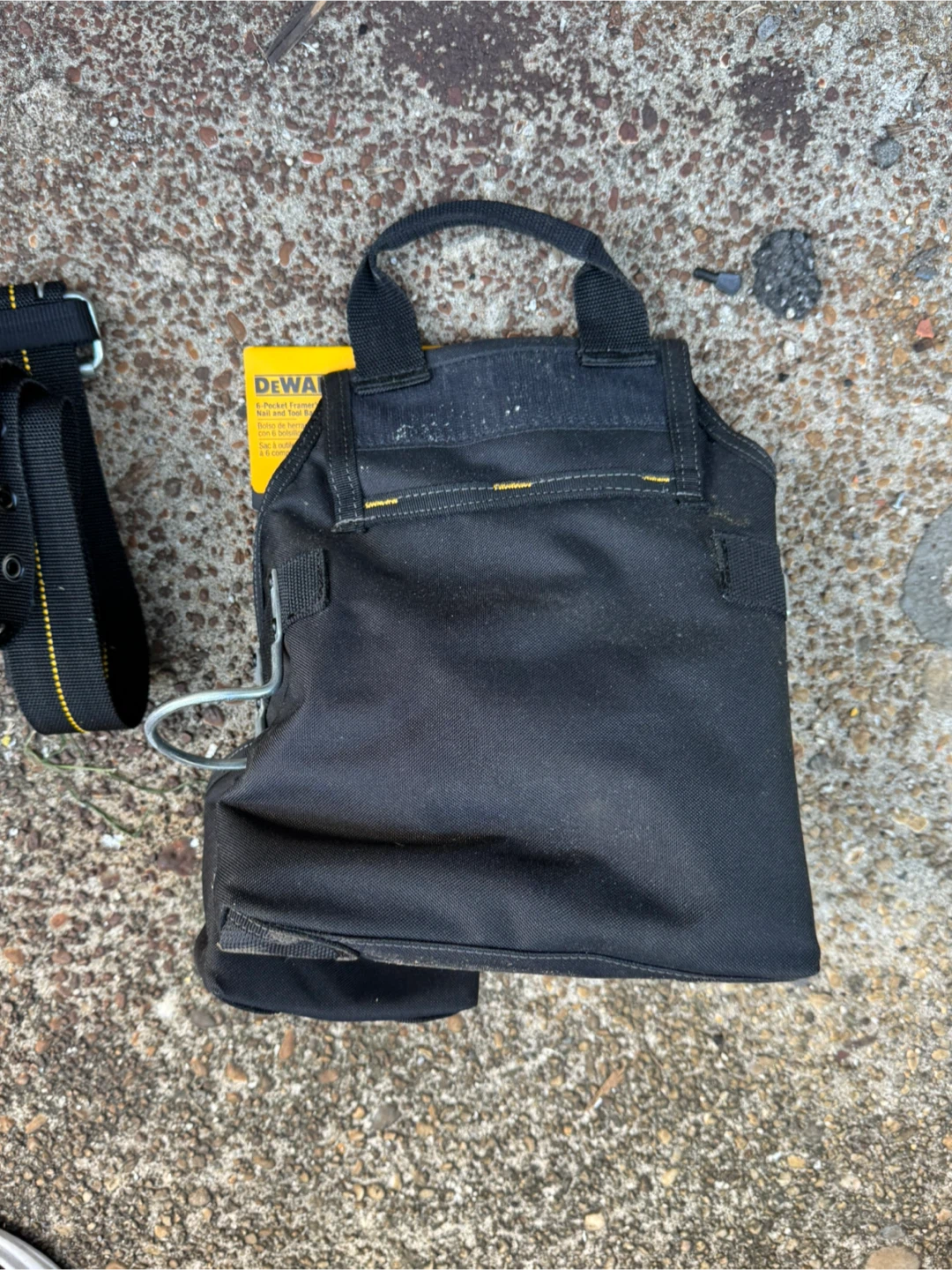 DEWALT 6-Pocket Nylon Framer's Nail & Tool Bag with Belt - photo 3