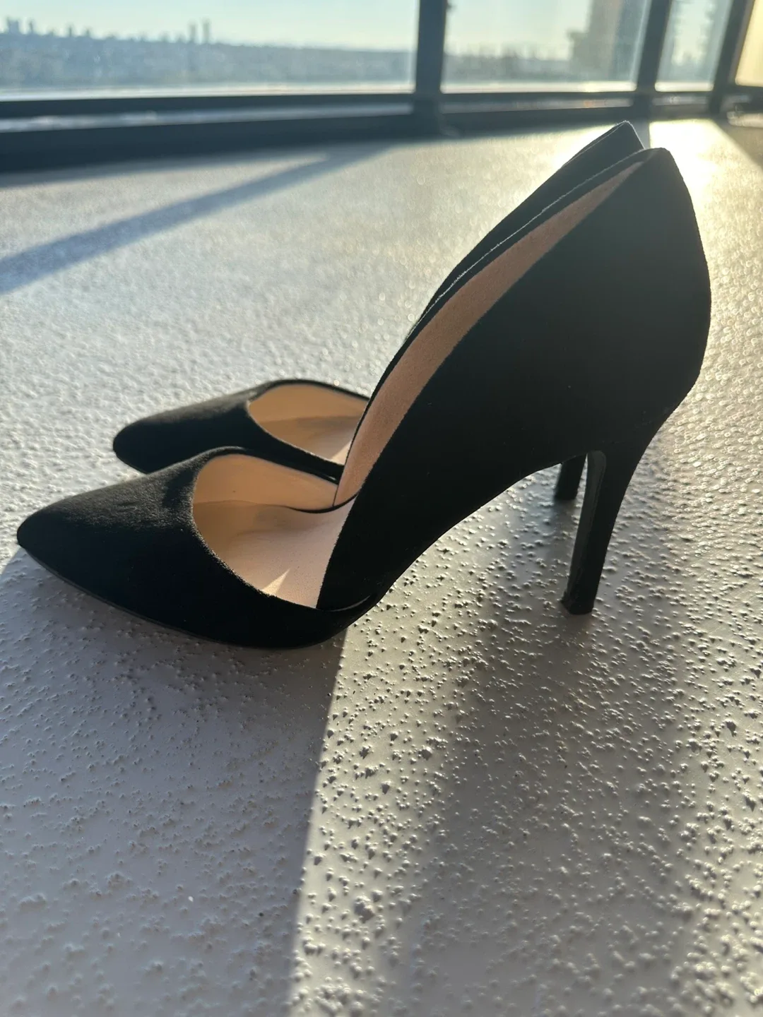 Halston Black Heels - Size 6.5 image indicator(2)