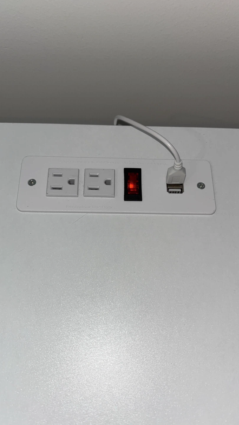 White 6-Drawer Dresser with USB Ports - photo 3
