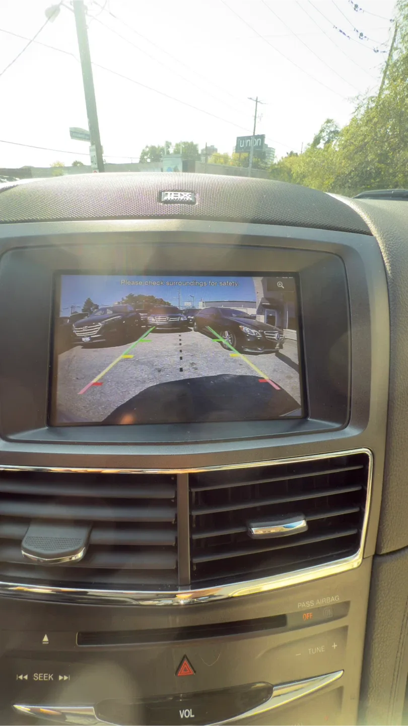 2013 Lincoln MKT White SUV AWD image indicator(8)