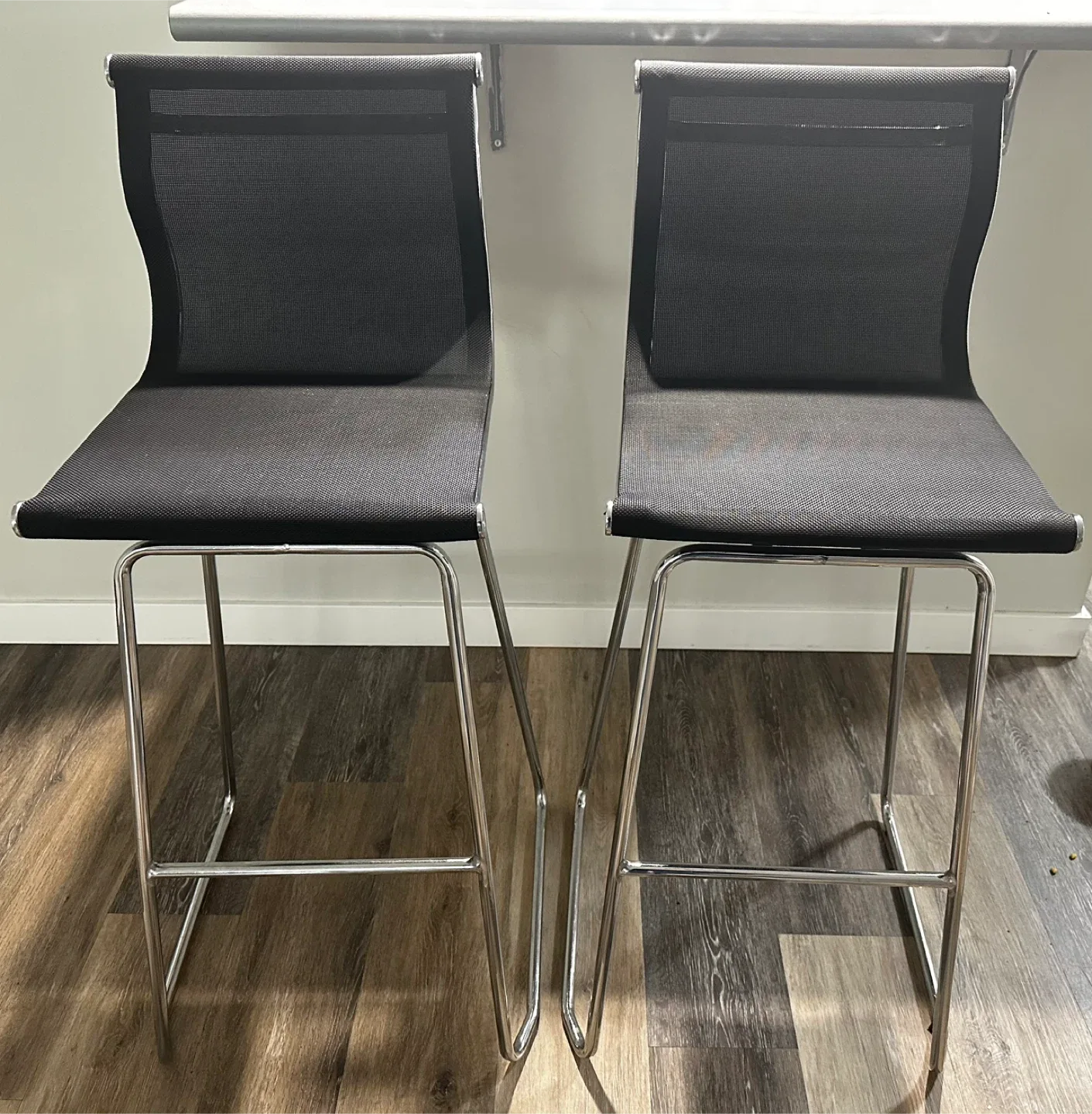 Bar Stools ( island stools) – Set of 2 (Like New)