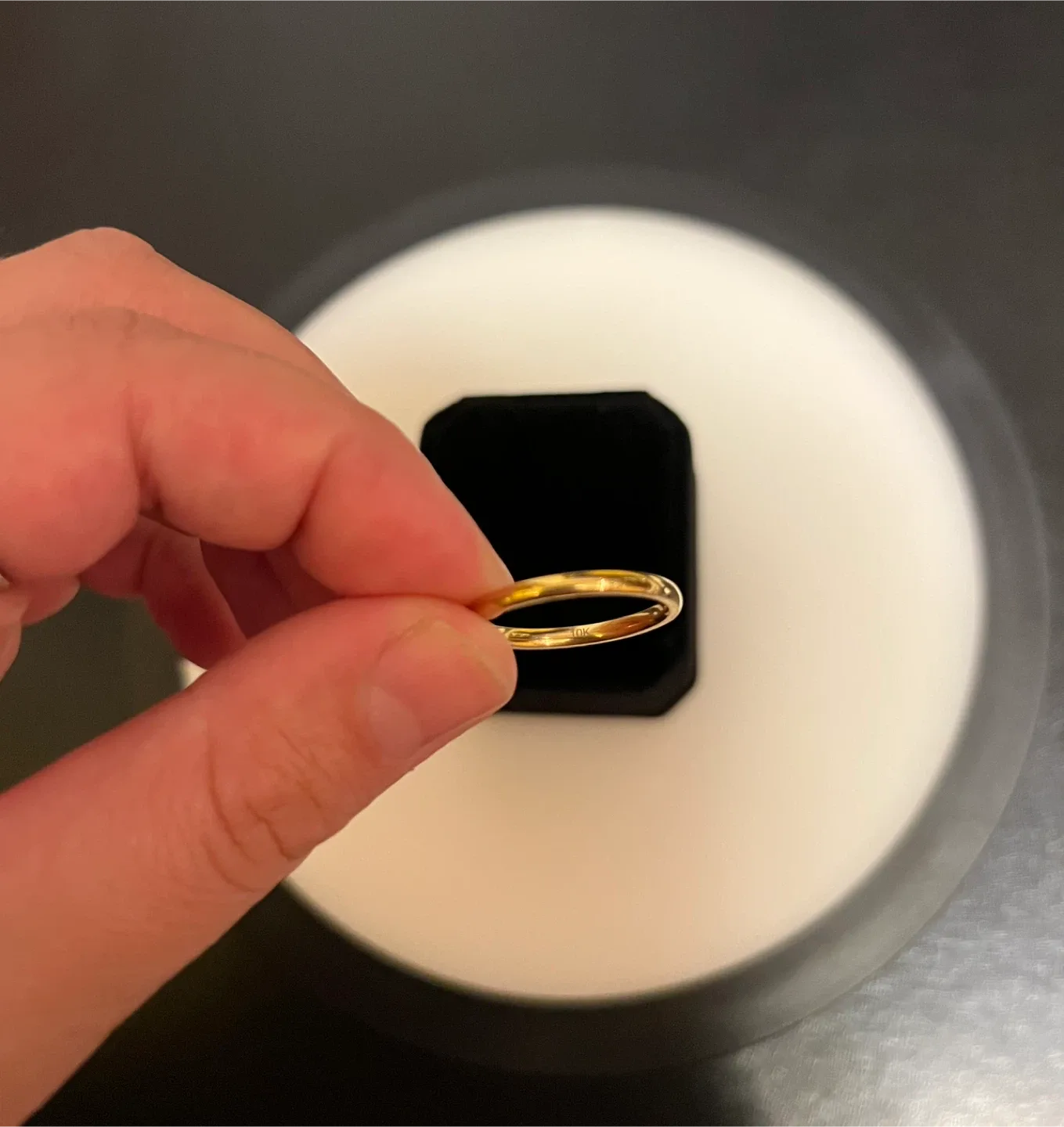 Tesori & Co 10k Gold Band (size 9) image indicator(3)