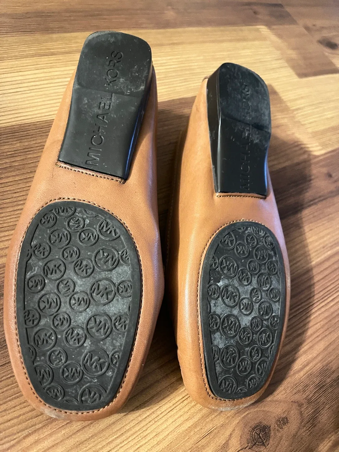 Michael Kors Leather Loafers image indicator(2)